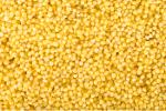 Graines de millet décortiquées