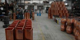 fabricant de meubles en cuivre