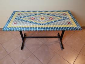 Table RHOMBUS