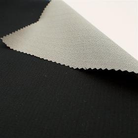 Tissu ripstop en polyester noir contrecollé en polyuréthane