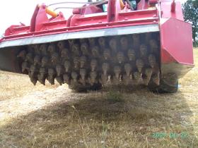 Broyeur de pierres pour tracteur