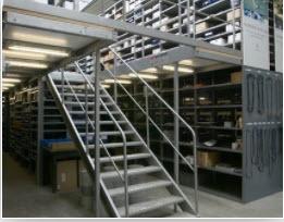 Escaliers pour platefomes en mezzanines