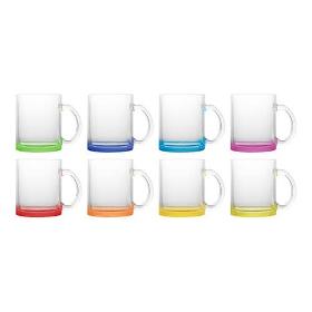 Mug en verre transparent et fond couleur