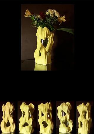 Vase en carton et papier mâché