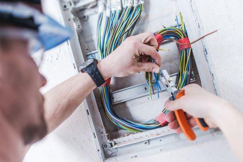 Les erreurs à éviter lors de l'installation d'un système électrique à Issy