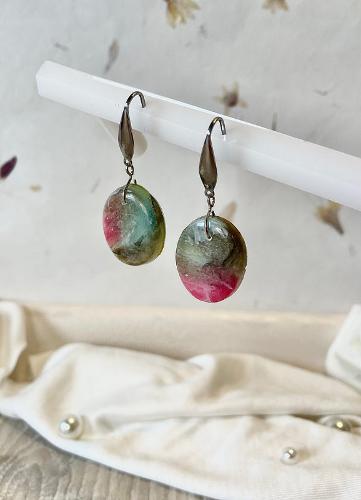 Petites boucles d'oreilles fake stone gris coloré ~