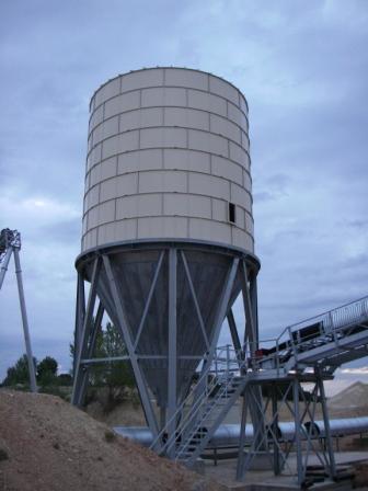 Silo peint sur cône 