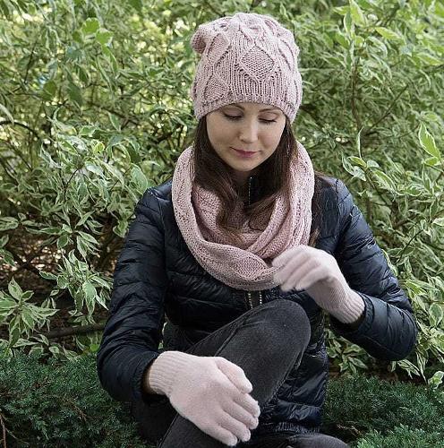 Ensemble automne femme, bonnet sans pompon, écharpe, gants