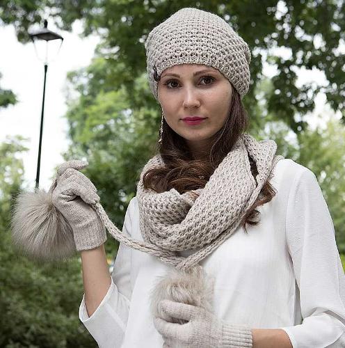 Ensemble automne femme, bonnet, écharpe, gants, beige