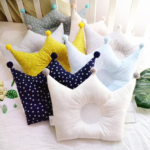 Coussin en forme de couronne pour bébé